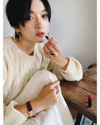 高山都 小バックが好きで 荷物を極力減らしたいワタシ的には 小さいコスメはありがたい インテグレートの つながるプチクレヨンリップ が最近のヒット ちびっこサイズ 小バックが好きで 荷物を極力減らしたいワタシ的には 小さいコス 短い髪のためのヘア