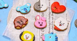 · masukan mentega dan gula halus, aduk hingga rata. Cara Membuat Bt21 Bts Cookies Camilan Kekinian Untuk Para Army Popmama Com