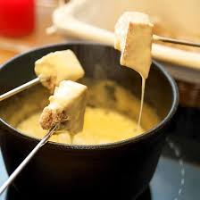Fondue Creusoise Au Camembert Et Au Reblochon Recette Recette Fondue Recette Recettes De Cuisine