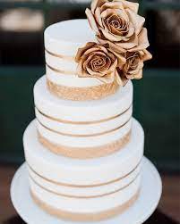 Outra Inspiracao Maravilhosa De Bolos Classicos Com Detalhes Brilhosos Casamento Ceub Casareumbarato Striped Wedding Cake Gold Wedding Cake Wedding Cakes