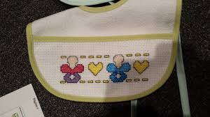 Enxoval de bebé, quadros, almofadas, lençóis, toalhas, marcadores, etc. Phatufa Babas Ponto Cruz Babetes Cross Stitch Toalhinhas De Bebe Pano De Boca Ponto Cruz