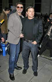 Singer said he and his partner of nearly 10 years would hold a small, private ceremony without the whole veil and gown thing. Kenny Goss Makes Dark Revelation About George Michael Celebrity News Showbiz Tv Express Co Uk