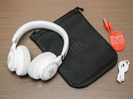 Pour l'achat d'un iphone se, bénéficiez d'une paire d'écouteurs bluetooth beats flex offerte grâce à une remise immédiate de 49,99€. Quels Casque Audio Et Ecouteurs Acheter En 2021 Et Comment Bien Choisir Cnet France