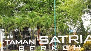 Harga yang di tawarkan juga terjangkau dan tidak membuat kantong brodol. 31 Tempat Wisata Purwokerto Terbaru Lagi Hits 2021 Ranggawisata