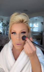 Gretchen Sanders's Instagram, Twitter & Facebook