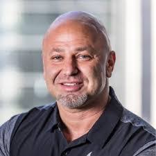 Frank Dara's Instagram, Twitter & Facebook