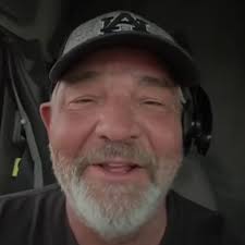 TikTok trucker Steve Hull Raley from Alabama dies in Kansas accident