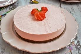 Croquant Fraise Praline Entremet Recette Recette Avec Des Fraises Gateau Mousse Fraise Gateaux Frais