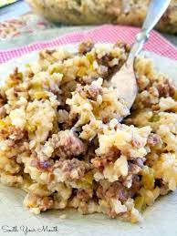 Jailhouse Rice A Delicious Casserole Recipe With Rice Ground Beef And Sausage Perfect For Feeding A Crowd Casserol Yummy Casseroles Recipes Cooking Recipes