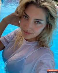 0 starletnova_0002.jpg