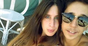 Jun 26, 2021 · con patricio arellano, cucho parisi, rodrigo noya y nito artaza, entre otros, como invitados en los diferentes sketchs sumado al plato fuerte de esta temporada que es politichef, el programa de este viernes 25 de junio de marcelo tinelli en canal 13 promedió sólo 7.9 puntos de rating, la cifra. Cual Es El Sexo Y El Nombre Del Bebe De Noya 24con