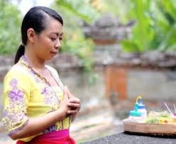 Maybe you would like to learn more about one of these? Tatwa Hindu Dharma Puja Trisandya Waktu Dan Sikap Om Swastiastu Semeton Hndu Dharma Dimanapun Berada Setelah Mengetahui Dan Memahami Mantra Dan Arti Dari Puja Trisandya Maka Selanjutnya Kita Ulas Mengenai Waktu