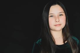 Photographer for homeschool school photos in St Petersburg?