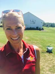 Wanda Clos's Instagram, Twitter & Facebook