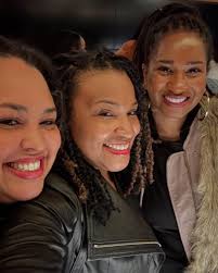 We made it out of the group chat, y'all 🖤🫶🏾