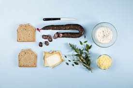 La Recette D Hiver Du Croque Monsieur Corse Est Elle Composee Du Figatelli Qui Est Produit En Hiver Seulement Recette Recette Hiver Croque Monsieur