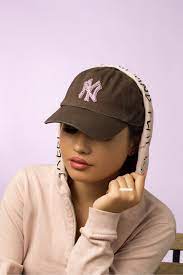 Brown Bling New York Yankees Hat Baseball Cap Women Etsy New York Yankee Hat Yankees Hat Womens Baseball Cap