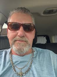 Hi sweetie sure I hope you would love me forever ♥️💋