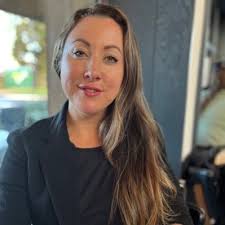 Sophie Knowles's Instagram, Twitter & Facebook