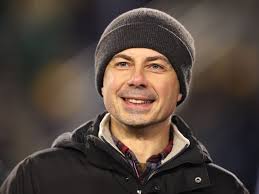 Tucker Carlson Wants to Ask Pete Buttigieg "Very Specific Questions About  Gay Sex"