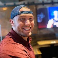 Who can recommend a licensed contractor for a kitchen remodel and flooring  installation in West Suffield?