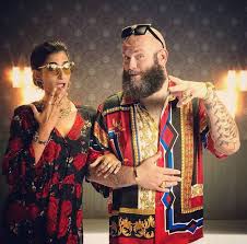 Watch Casa De Papel Online Streaming Casadicarta Lacasadepapel3 Lcdp3 Bellaciao Lacasadepapeledit Moneyheist Hausde Casa Di Carta Case Di Carta Immagini