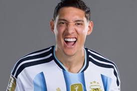 El movimiento sorpresa de Cristian Chivu: ¿por qué quiere a Nahuel Molina en el Inter?