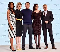 Enjoy the videos and music you love, upload original content, and share it all with friends, family, and the world on youtube. Ist Der Nachste James Bond Eine Frau Woman At
