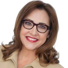 Leanne Richards's Instagram, Twitter & Facebook