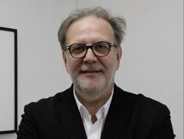 Hôpitaux face à la crise (5/5) : pour Gabriel Giacometti, directeur de  l'hôpital Claude Bernard à Metz « On paye les mauvaises décisions d'il y a  30 ans »