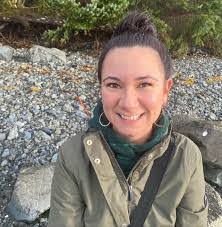 Kathleen Lindstrom's Instagram, Twitter & Facebook