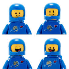 Nem Erheto El Leiras A Fenykephez Lego Faces Lego Astronaut Lego Photo