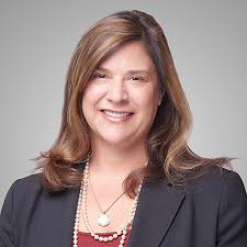 Jennifer Summa's Instagram, Twitter & Facebook