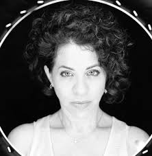 הבוקר קרסתי היה לי כאב לא מדובר בבטן ומין תחושת מועקה מאתמול.. המחשבות  שניסיתי לנטרל כבר כמה ימים השתלטו… אז אחרי שהכלבה שלנו שרטה את הדלת שוב  ורצתה להיכנס מפוחדת הביתה, וישנתי