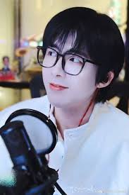 The fourth set. My brother giegie @Modern Brothers Liu Yuning is very happy  today. Thanks to Brother Ning for his company #刘宇宁 #LiuYuNing🌻💛🌻