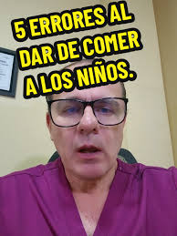 5 Errores Comunes al Dar Comida a los Niños