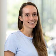 Anna Happel's Instagram, Twitter & Facebook