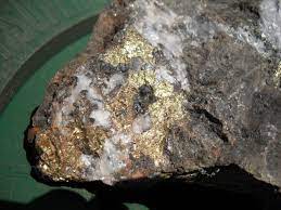 However, if your gold target is too small or is located in a highly mineralized soil, then regular … just take advantage of the information, hopefully your beloved metal detector will come across some gold in the near future! Pin On Rocks And Minerals Unit 3