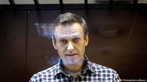 Оппозиционера алексея навального перевели из больницы колонии номер 3 во владимире в отряд колонии номер 2, где он отбывает наказание по делу ив роше. Delo O Klevete Na Veterana Sud Predpisal Navalnomu Vyplatit 850 Tysyach Rublej Novosti Iz Germanii O Rossii Dw 20 02 2021