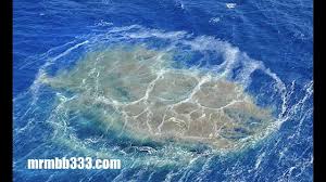 Nobody Is Talking About This Hilina Slump Could Cause Mega Tsunami If It Goes Youtube Canary Islands Volcano Underwater