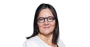 Sandy Shaw's Instagram, Twitter & Facebook