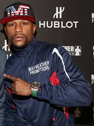 In an instagram video, the boxing that brings mayweather's travelling watch collection to 41 pieces. Floyd Mayweather Wears Hublot Logo During Pacquiao Fight Ablogtowatch