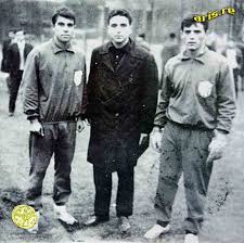 Δήμος αναστασιάδης lyrics tι τραγουδι να σου γραψω τι τραγουδι να σου πω να μην λεει ενα ακομα σ'αγαπώ μα να 'χει'την ζωη που ζω να 'χει κάτι. Mia Megalh Apwleia Gia Ton Arh Www Aris Re