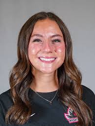 Ellie Kimball's Instagram, Twitter & Facebook