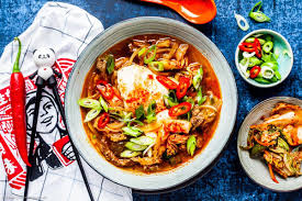 Koreanischer Tofu Eintopf Mit Kimchi In 15 Minuten Fertig Fur Grosses Suppengluck Rezepte Tofu Nudelgerichte