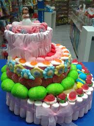 En Dulce Diseno Valencia Tambien Estan De Comunion Que No Pare El Desfile De Tartas Tartas Tarta De Golosinas Tartas De Chuches