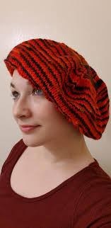 90s style throwback! Huge beret in rainbow bright acrylic by Loops &  Threads Impeccable. Pattern is "The Perfect Beret" by Janelle Masters. :  r/knitting