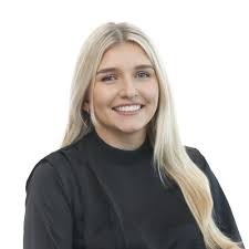 I am delighted to have graduated from University College Cork last week  with a bachelors degree in Commerce, majoring in Banking and Finance. Many  thanks to family, friends and colleagues for the… |