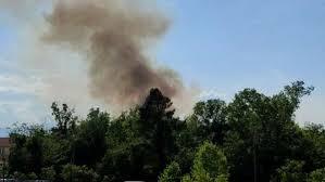 La zona sud di pescara è devastata da un incendio le cui fiamme si stanno avvicinando alle abitazioni. Incendio A Chieti Scalo Fumo E Fiamme A Ridosso Della Zona Industriale