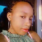 Doris Kash's Instagram, Twitter & Facebook